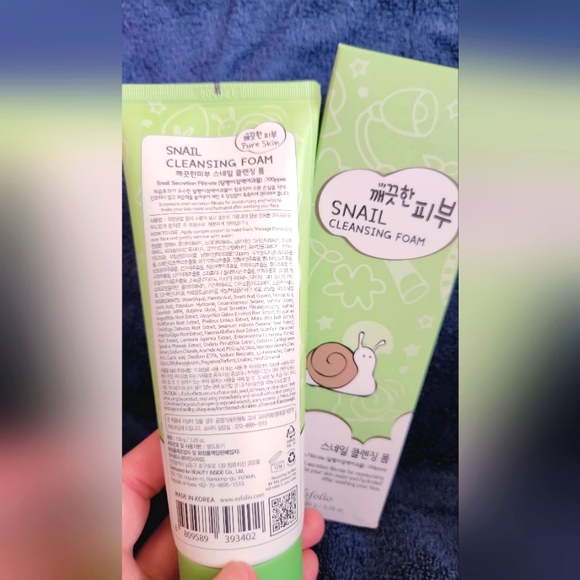 Esfolio snail cleansing foam snail excretion filtrate Korean skincare - Picture 2 of 2